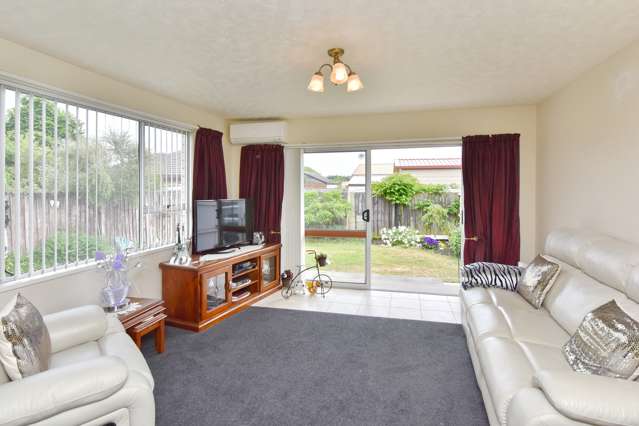 2/9 Valecrest Avenue Parklands_1