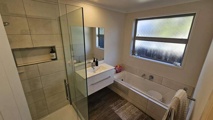 22a Heaphy Street Whalers Gate_11