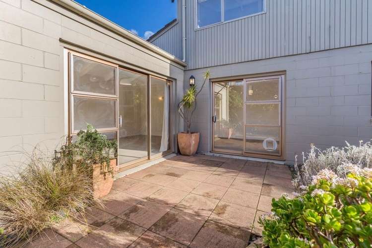 2/5 Tennyson Avenue Takapuna_16