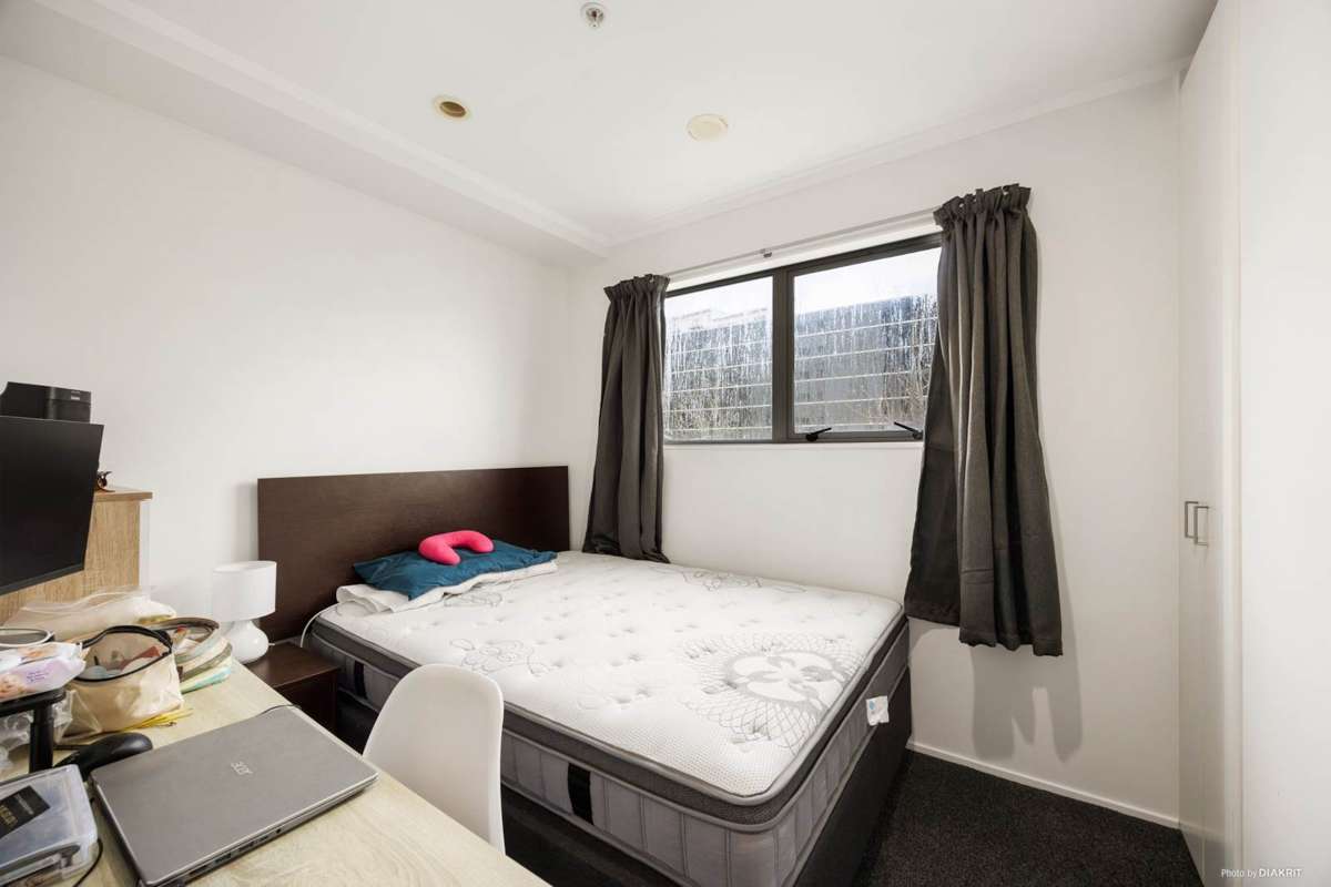 401/53 Cook Street_3