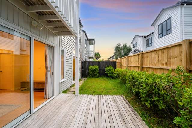 17C Holland Avenue Pt England_2