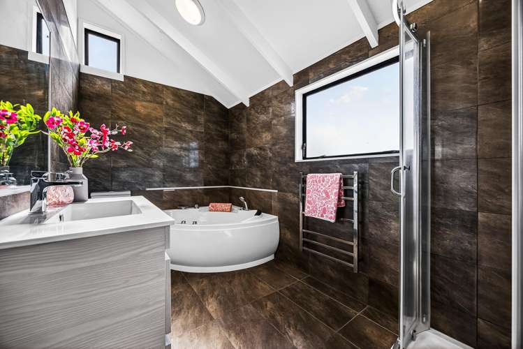 61A Jaemont Avenue Te Atatu South_14