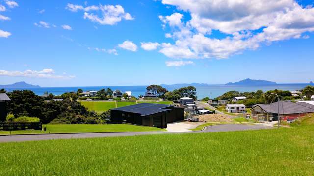 Langs Beach: Your Ocean & Island View Sanctuary