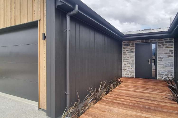 14 Moonstone Street, Hikuwai Wanaka_20