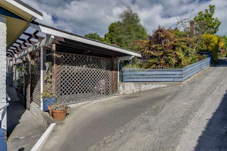 8a Onslow Street West End_23