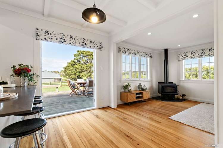 242 Hull Road Waiuku_9