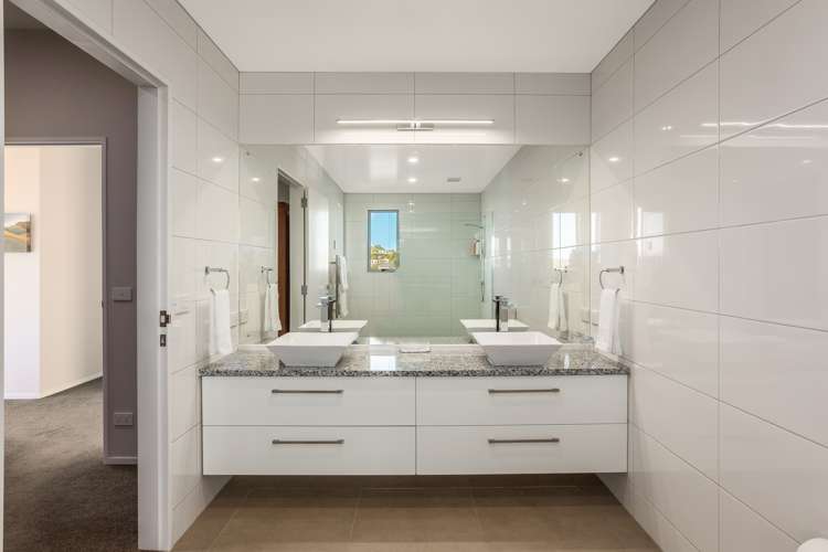 9 Lily Close Camborne_23