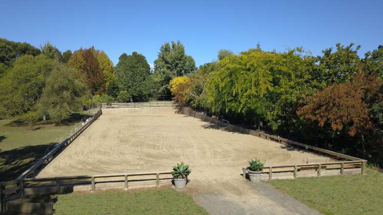 95 Barrett Road Riverhead_17