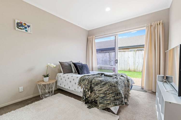 13 Stranraer Crescent Wattle Downs_11