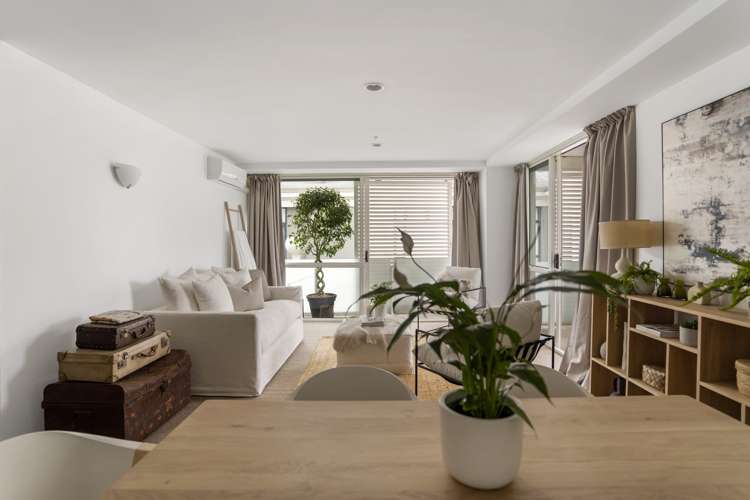 2202/10 Waterloo Quadrant Auckland Central_4