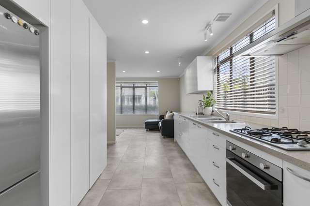 4 Siena Place Te Atatu Peninsula_4