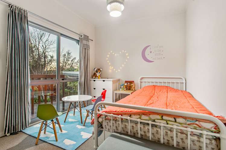 72 Kervil Avenue Te Atatu Peninsula_13