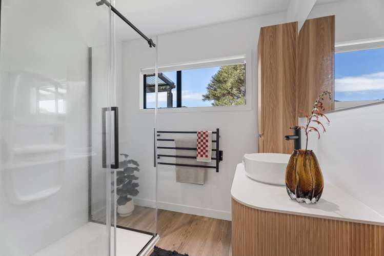 29 Calais Terrace Ostend_8