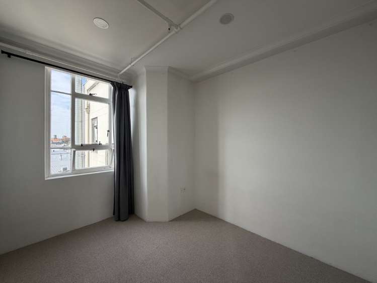 Unit 1, Level 4/5 Garden Place 10463_8