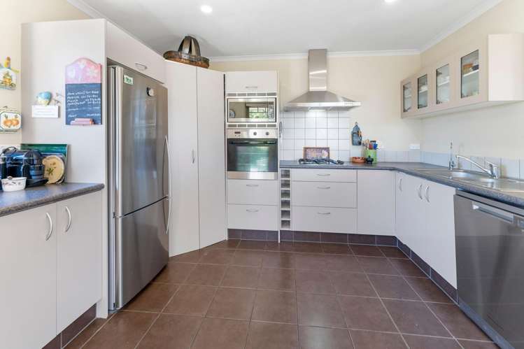 98D Totara View Road Wakefield_10