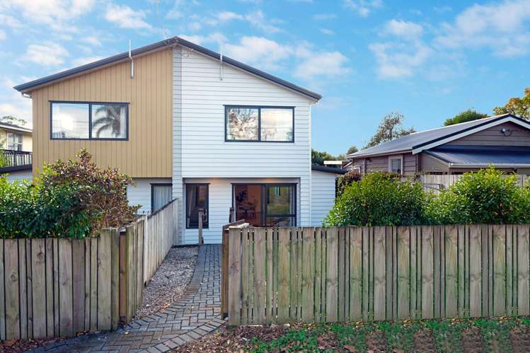 439A West Coast Road Glen Eden_16