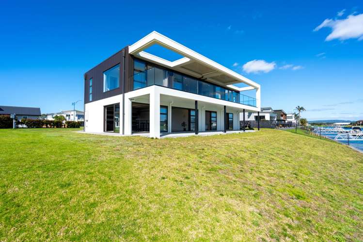 21 Fred Carr Place One Tree Point_28