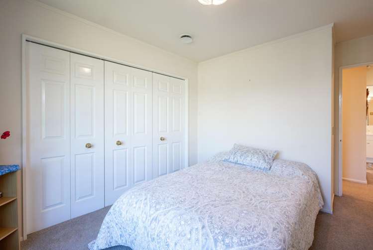 5 Rosaline Frank Street Stoke_15