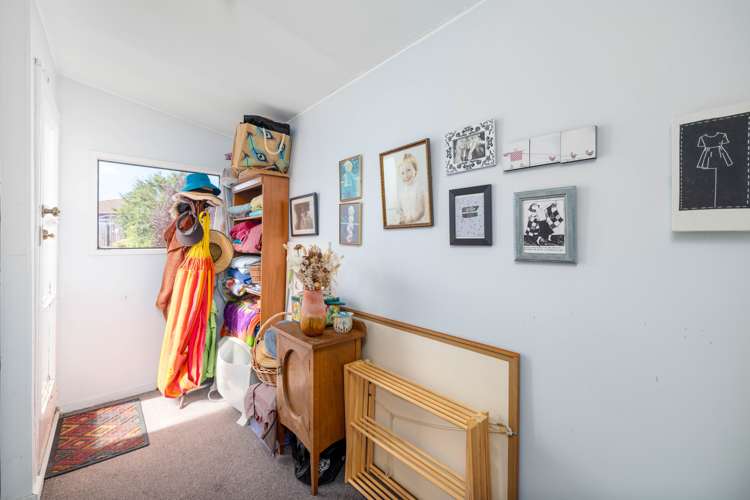 17 Pinewood Avenue North New Brighton_10