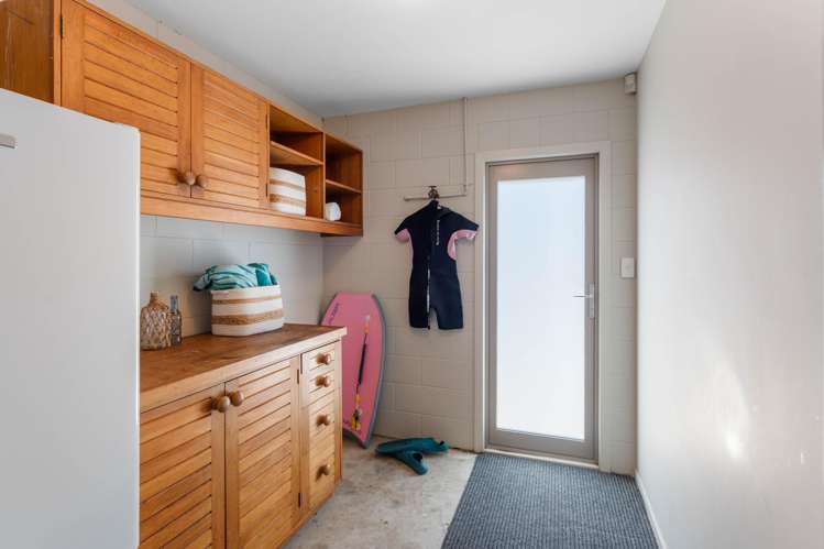 93 Field Way Waikanae Beach_23