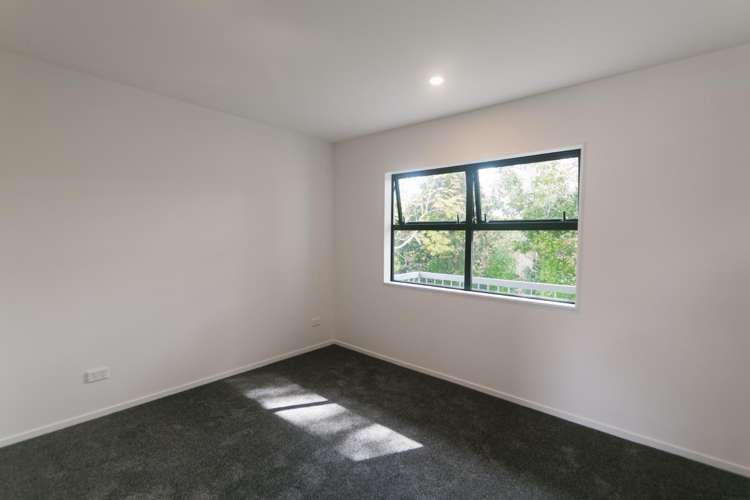 9/46 Mount Smart Road 10051_7