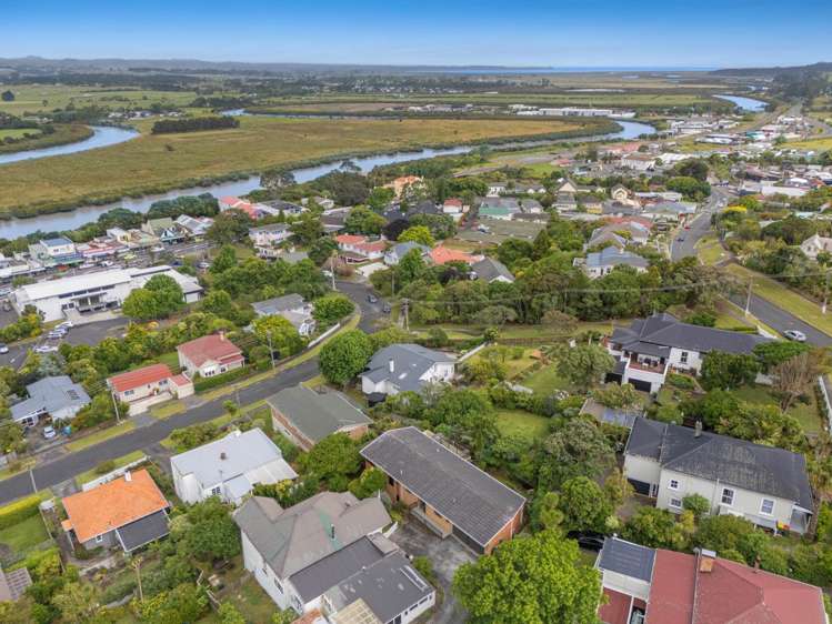 2/1 Captain Street Helensville_30