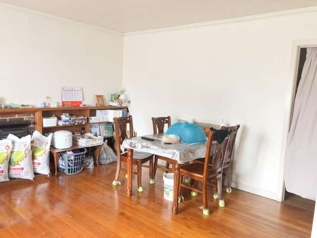 26 Netherlands Avenue Kelston_2