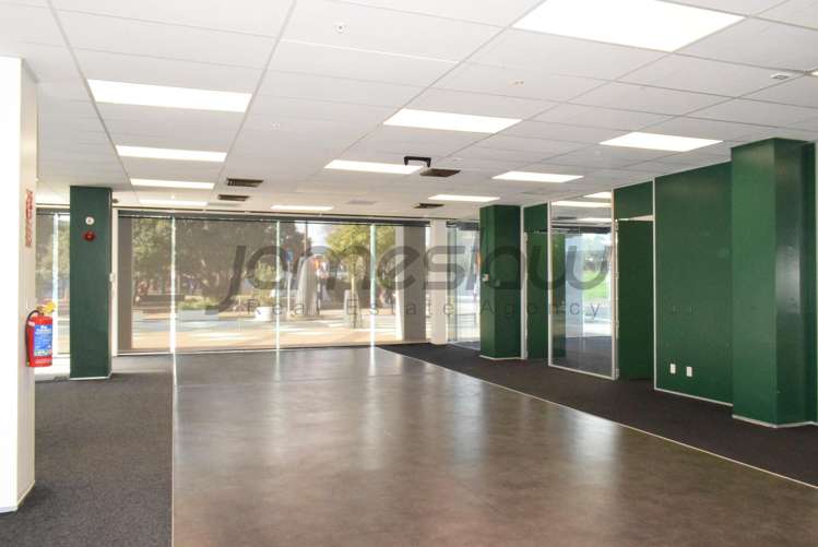 Ground/2 Osterley Way City Centre_6