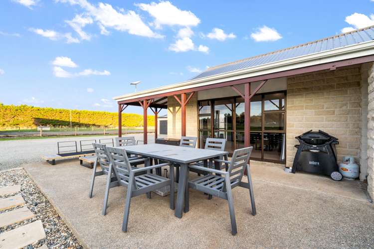 295 Bay Road West Plains_15