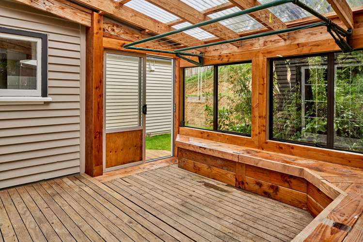 25 Kiriwai Road Paremata_6