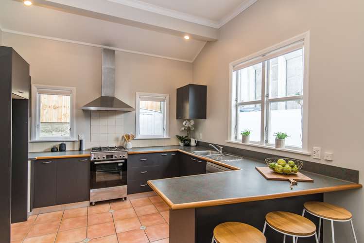 66 Mein Street Newtown_6