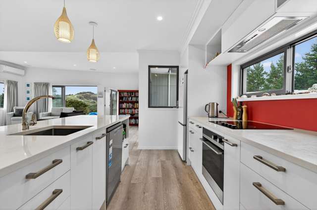 573 Valley Road Kaiwaka_1