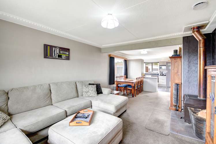 98 Main Road Fairfield_10