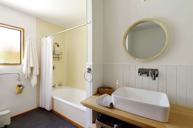 19 Kamahi Road Tennyson Inlet_15