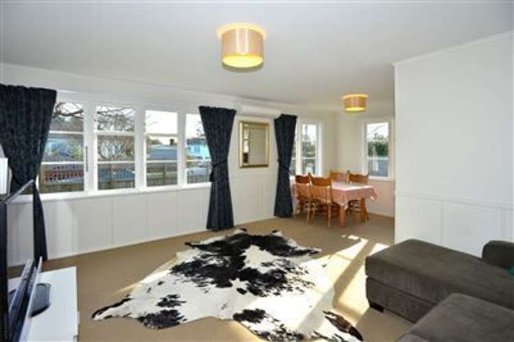 30 Pitcairn Crescent Bryndwr_5