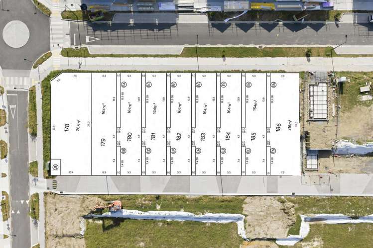 Block B1/132 Fred Taylor Drive Westgate_2