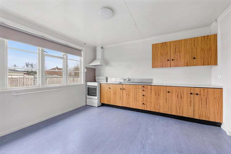 16 and 18 Churchill Avenue Gore_12