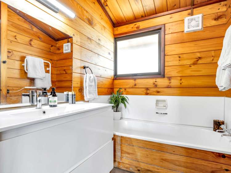 55a Devon Street Glenholme_23