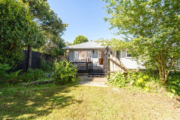 1/84 West Coast Road Glen Eden_2