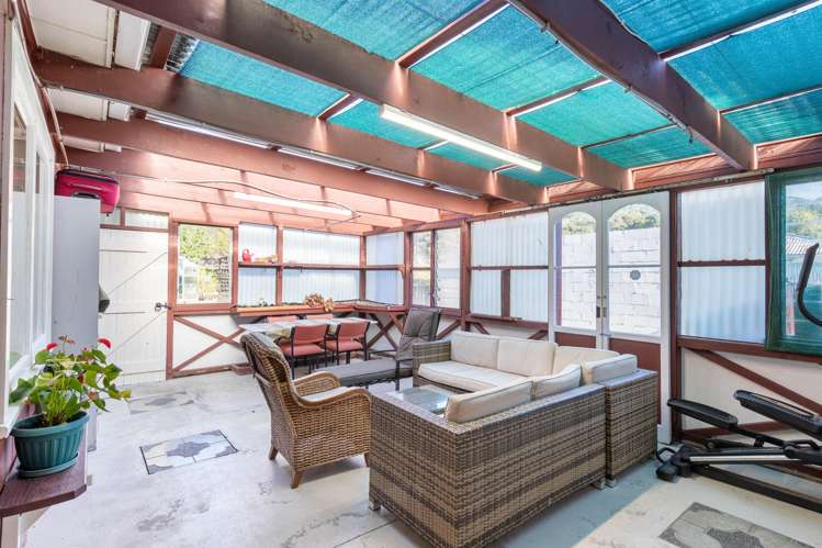 15 Hay Street Naenae_14