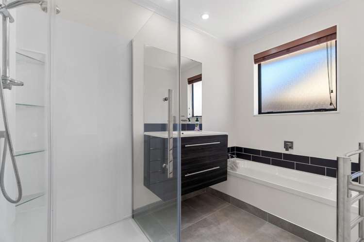 9 Farnborough Drive Nawton_8