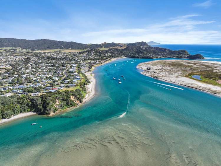 55 Robert Street Mangawhai Heads_8