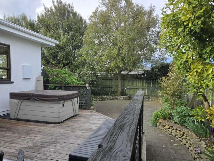 207 Leo Street Akina_16