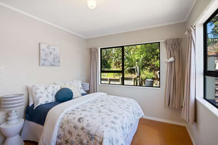 138 The Parade Paekakariki_11