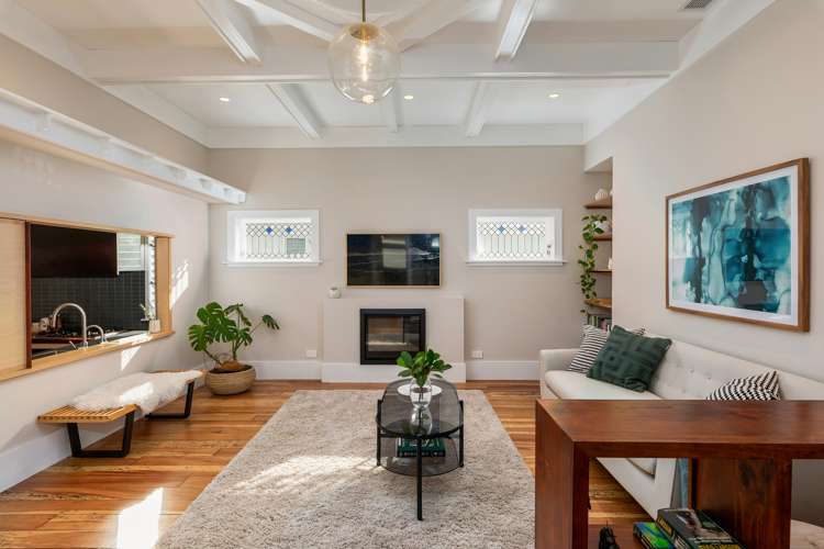 15 Challinor Crescent Mount Albert_2