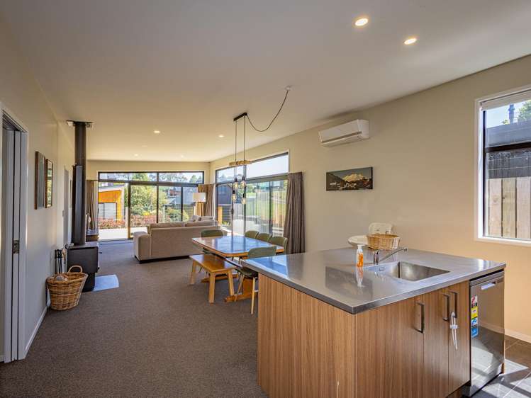 14 Kowhai Heights Ohakune_22