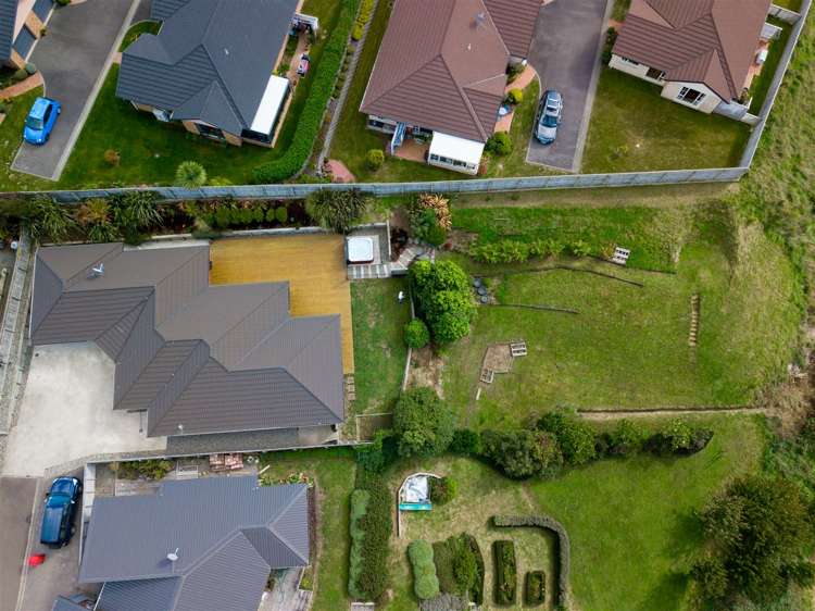 15 Tararua Close Aotea_30