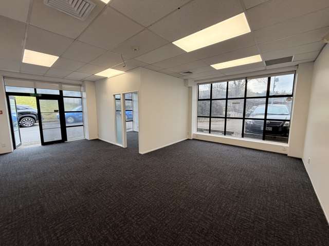 4 Market Grove Hutt Central_1