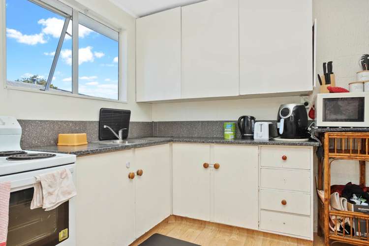 2/80 Portage Road New Lynn_3