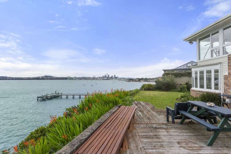 34 Jubilee Avenue Devonport_25